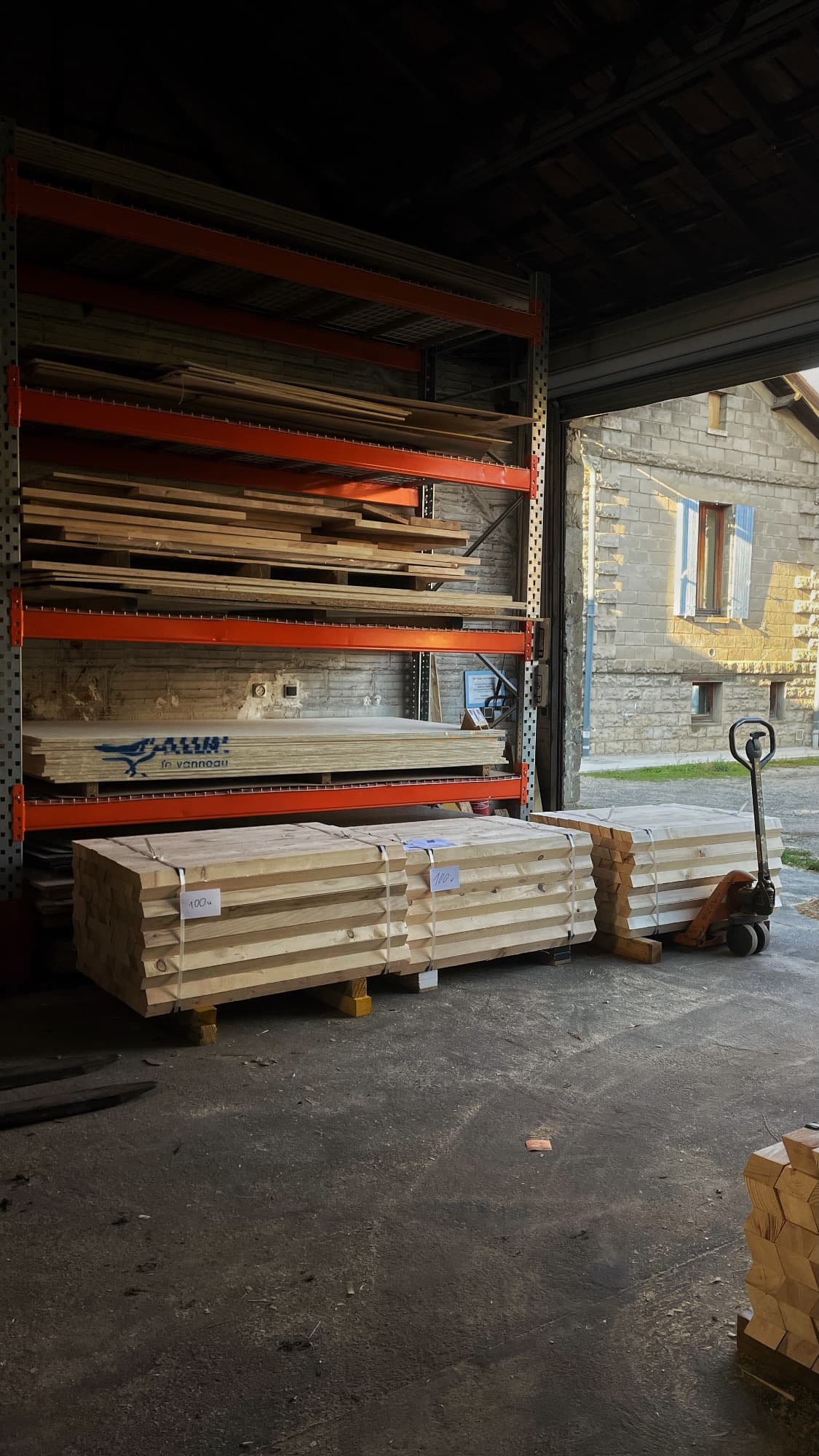 Industrial Subcontracting: Large Series Machining of Spruce Components